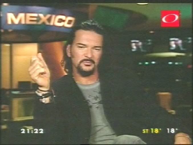 Ricardo Arjona conversa via satelite con Susana Gimenez