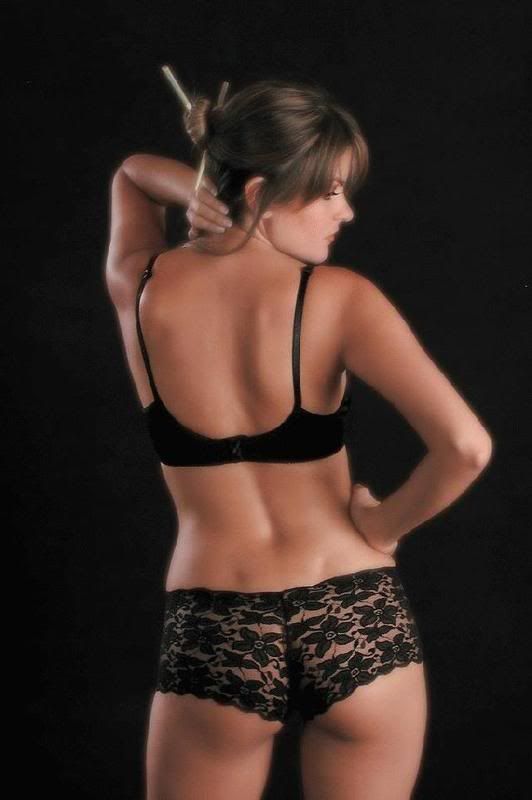 Me dejaste LA ROPA INTERIOR que te di para quitártela Me dejaste LA ROPA INTERIOR que te di para quitártela