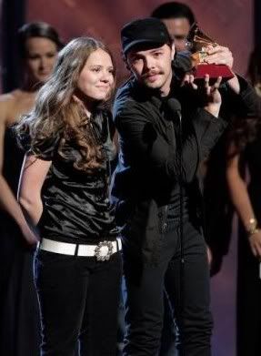 Jesse y Joy en la premiacion del Grammy Latino