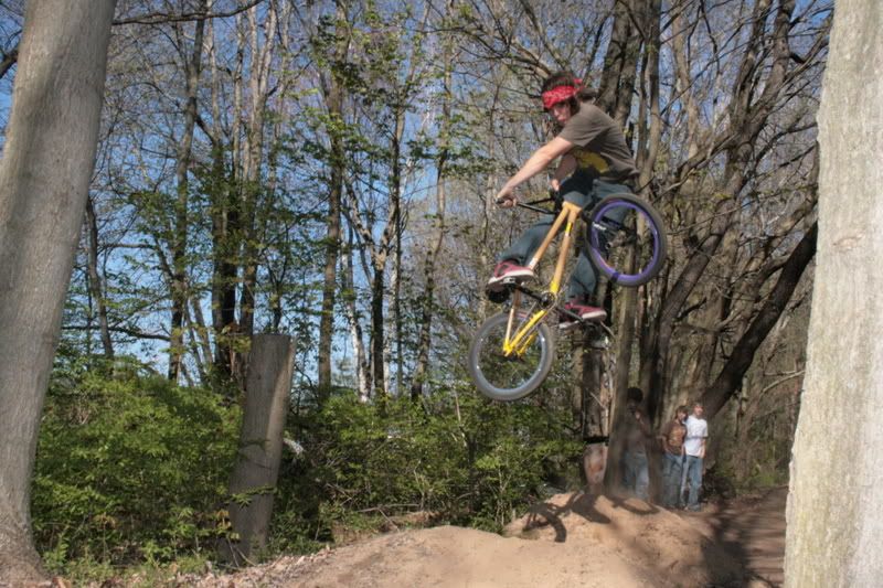 IMAGE: http://i136.photobucket.com/albums/q181/sharrington8592/5-6-07008.jpg