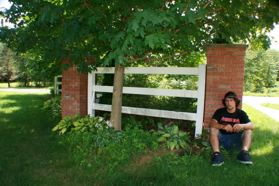 IMAGE: http://i136.photobucket.com/albums/q181/sharrington8592/IMG_1502.jpg