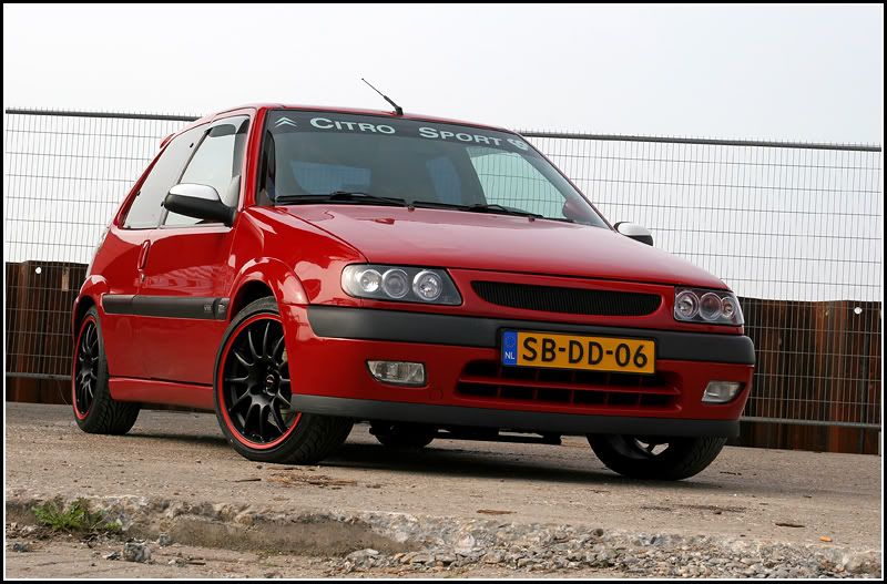 http://i136.photobucket.com/albums/q183/saxodriver85/Michel-04.jpg