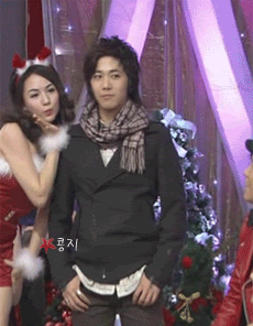 [Resim: 12226EBB984EAB590.gif]