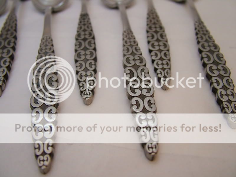 International Lyon Romanesque 8 iced teaspoons   nice   free ship 