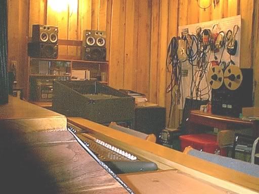 studio19.jpg
